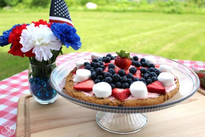 Grilled Dessert - Red, White, and Blue Cookie Pizza, Red, White, and Blue Dessert