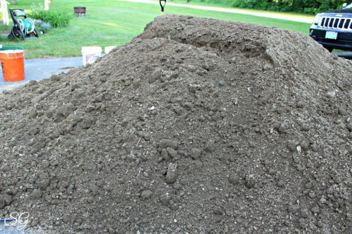 7 Yards of Top Soil