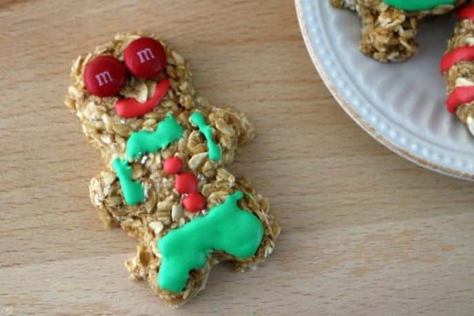 No Bake Oatmeal Cookies, Ugly gingerbread cookie decorating