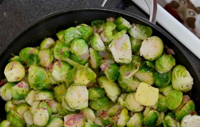 10 BEST Thanksgiving Side Dish Recipes, Lemon Herb Brussels Sprouts Thanksgiving Side Recipe