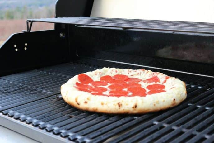 Grill A Frozen Pizza. What temperature to grill frozen pizza...
