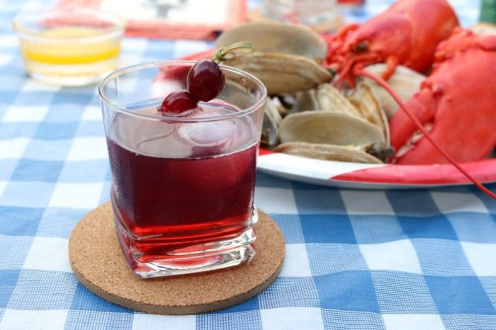 The Best Cocktails to Try This Holiday Spicy-Rock-Lobster-Cocktail-2
