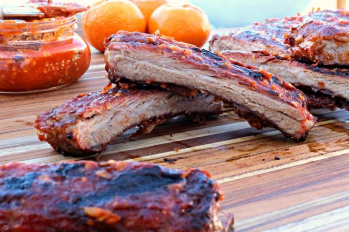 Grilled ribs with sugar free BBQ sauce