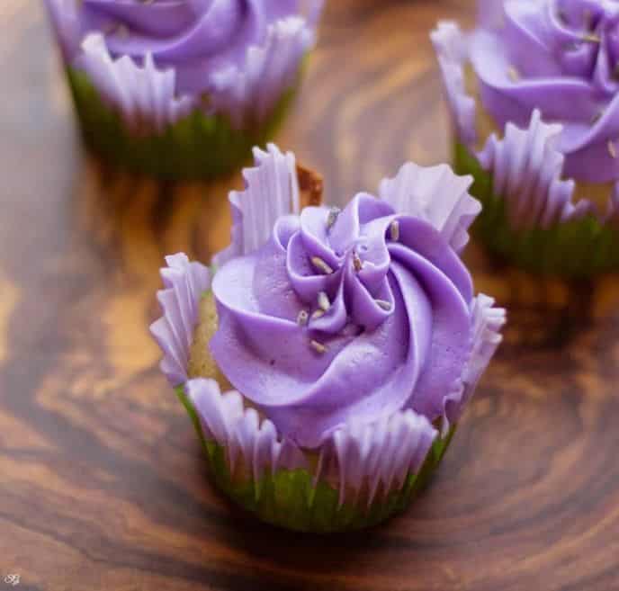 Easy Cupcakes for Mother's Day
