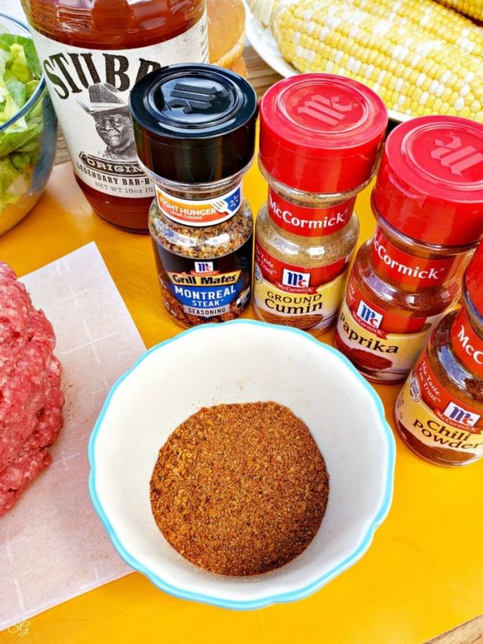 BBQ Taco Burgers - Taco Night Just Got A Whole Lot Better!, Easy and delicious dry rub to make taco burgers.