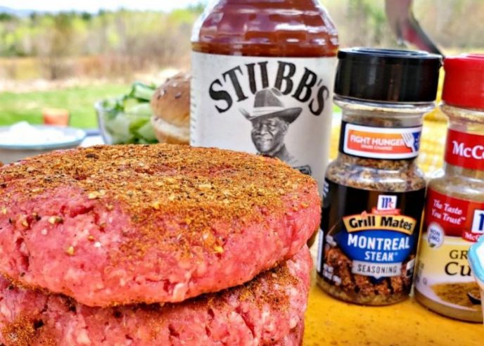 BBQ Taco Burgers - Taco Night Just Got A Whole Lot Better!, Taco burger recipe with an easy seasoning dry rub that makes your burgers taste like tacos!
