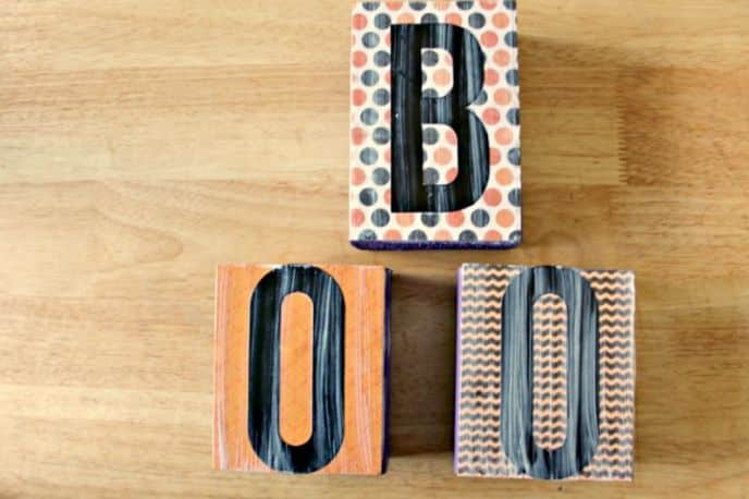 Halloween DIY Decoration - BOO Boxes, Drying Halloween Craft Blocks