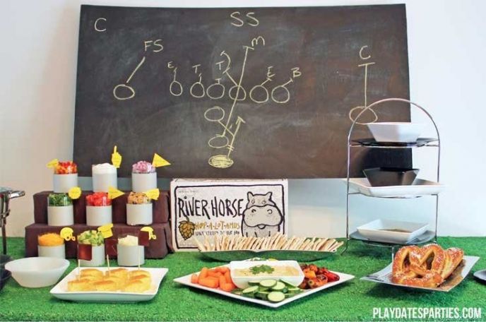 50 Super Bowl Party Ideas to Celebrate Football party food ideas