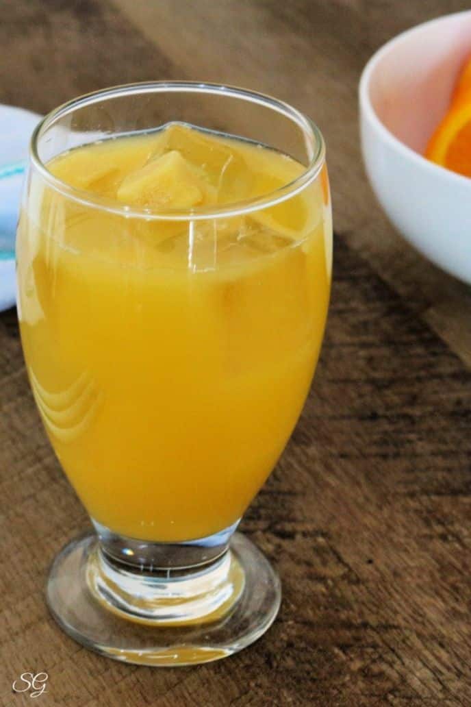 Pineapple Ginger Juice, Ginger party punch recipe with OJ, Pineapple and Club Soda