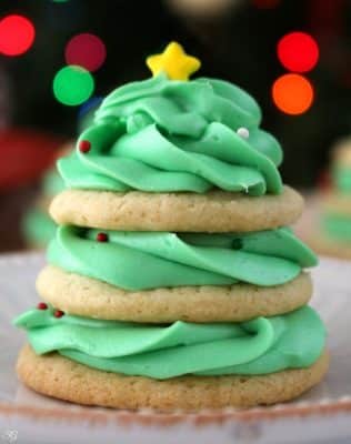 Awesome Stacked Christmas Tree Sugar Cookies | Scrappy Geek