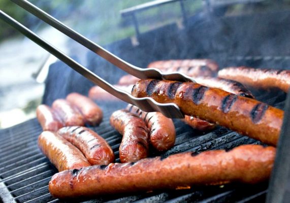 How To Grill Hot Dogs | Scrappy Geek